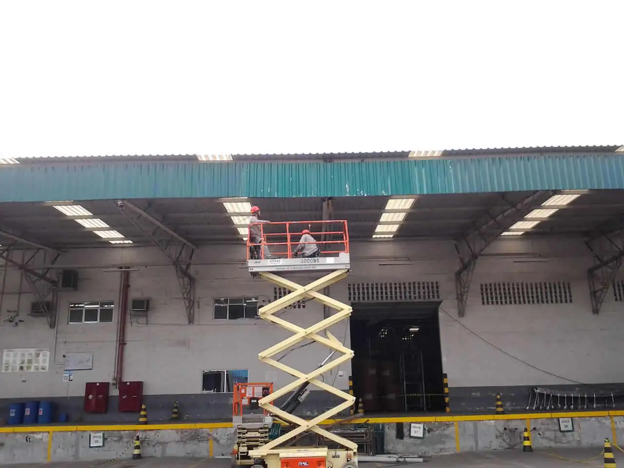 Reforma Recuperação Manutenção Fabricação e Montagem de Estruturas Metálicas em Curitiba e Região.