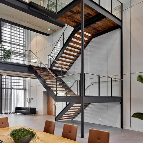 escadas de alto padrão residenciais comerciais e industriais fabricadas em estruturas metálicas tubulares em aço carbono e aço inox em Curitiba Fazenda Rio Grande Araucaria Pinhais São Jose dos Pinhas Piraquara Campo Largo Campo Comprido